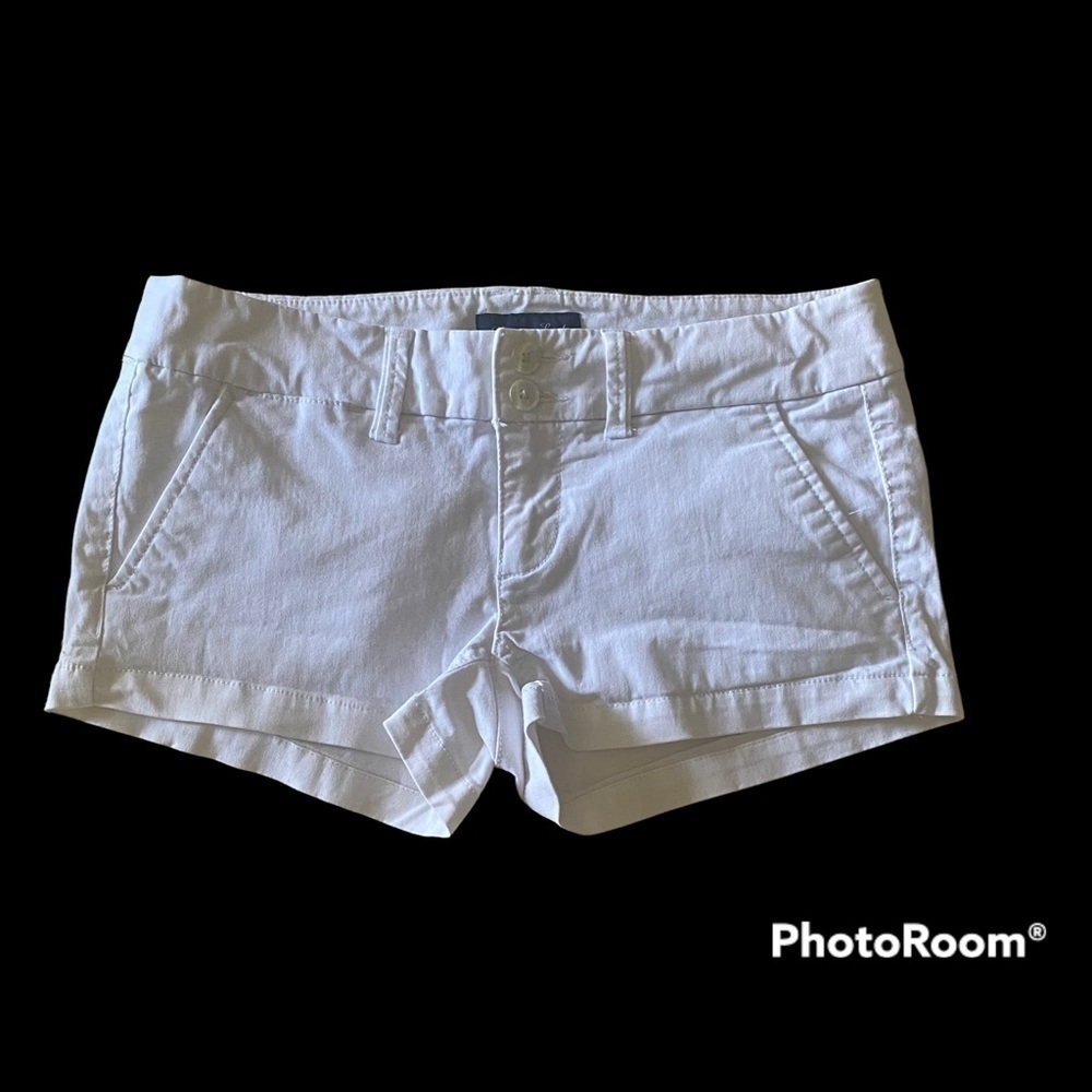 AMERICAN EAGLE OUTFITTERS-WHITE SHORTS